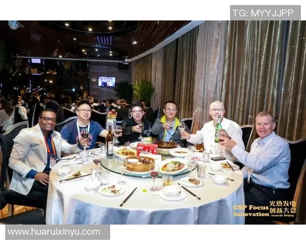 足球巨星齐聚一堂探讨未来发展 会议背后精彩瞬间曝光 足球巨星齐聚一堂探讨未来发展 会议背后精彩瞬间曝光